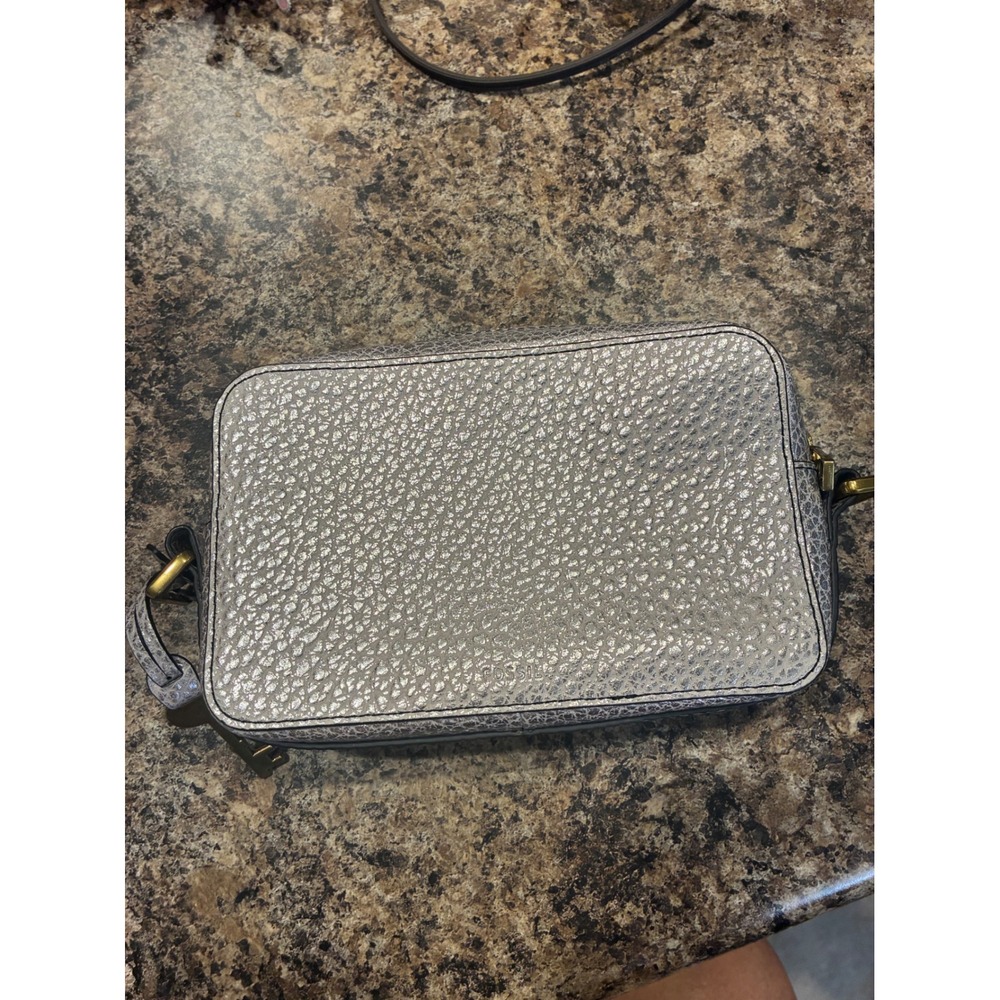 Fossil Shutter Metallic Silver Pebbled Leather Camera Crossbody Bag Brass Key